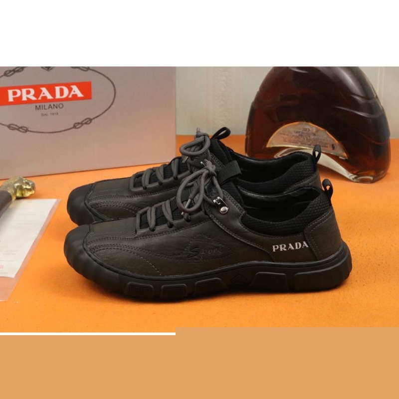 Pra*a casual shoes